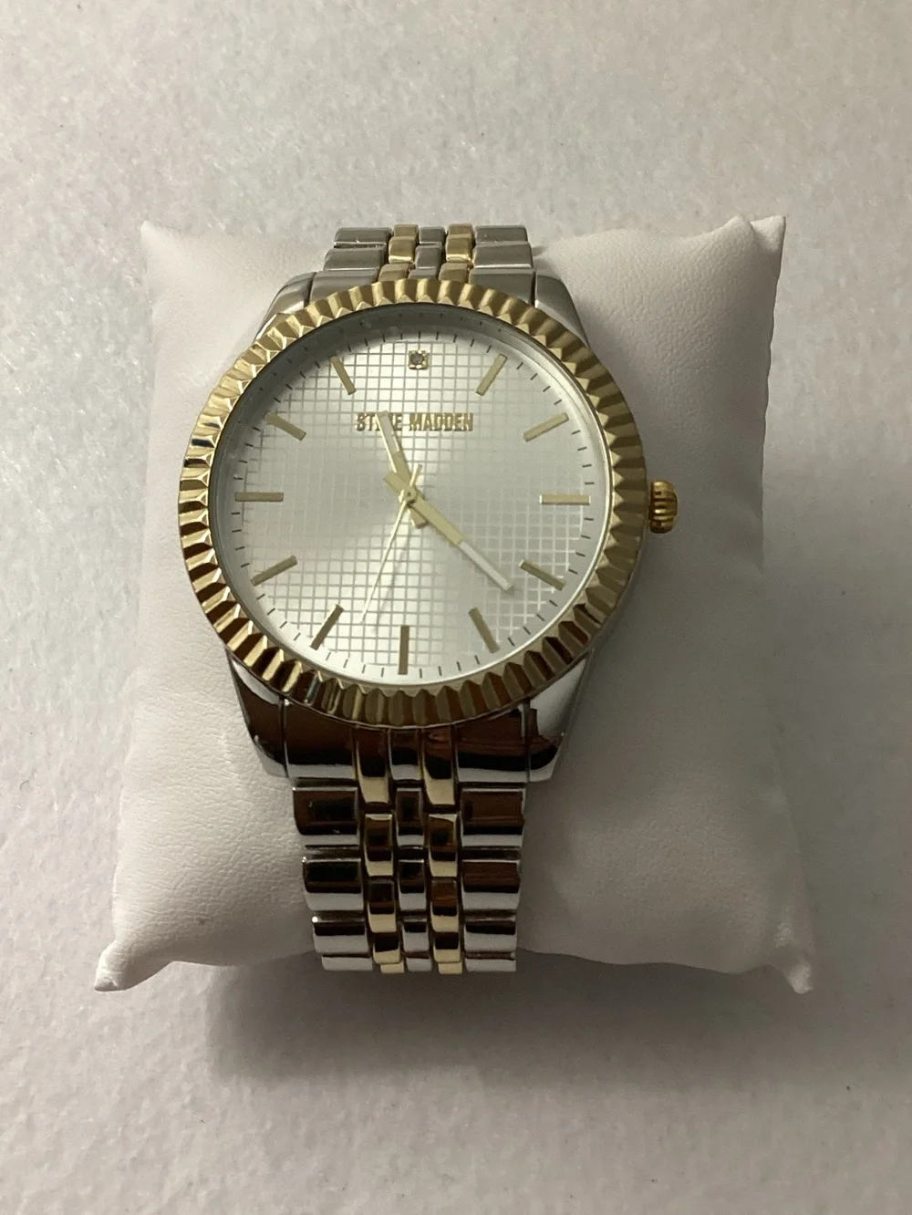 Steve Madden Coin Edge Two Tone Alloy Metal Watch 44mm